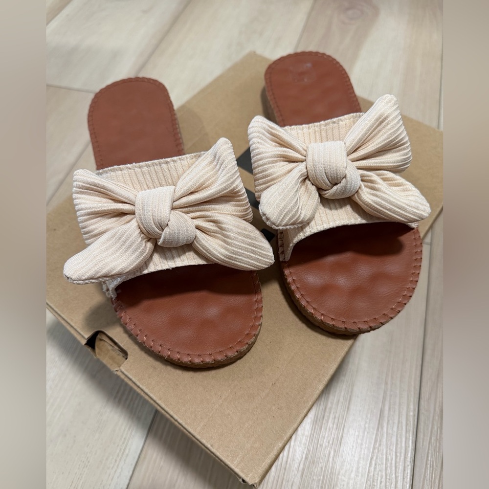Creme Bow Sandals